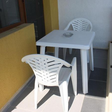Family Hotel Akra Chernomorets Buitenkant foto