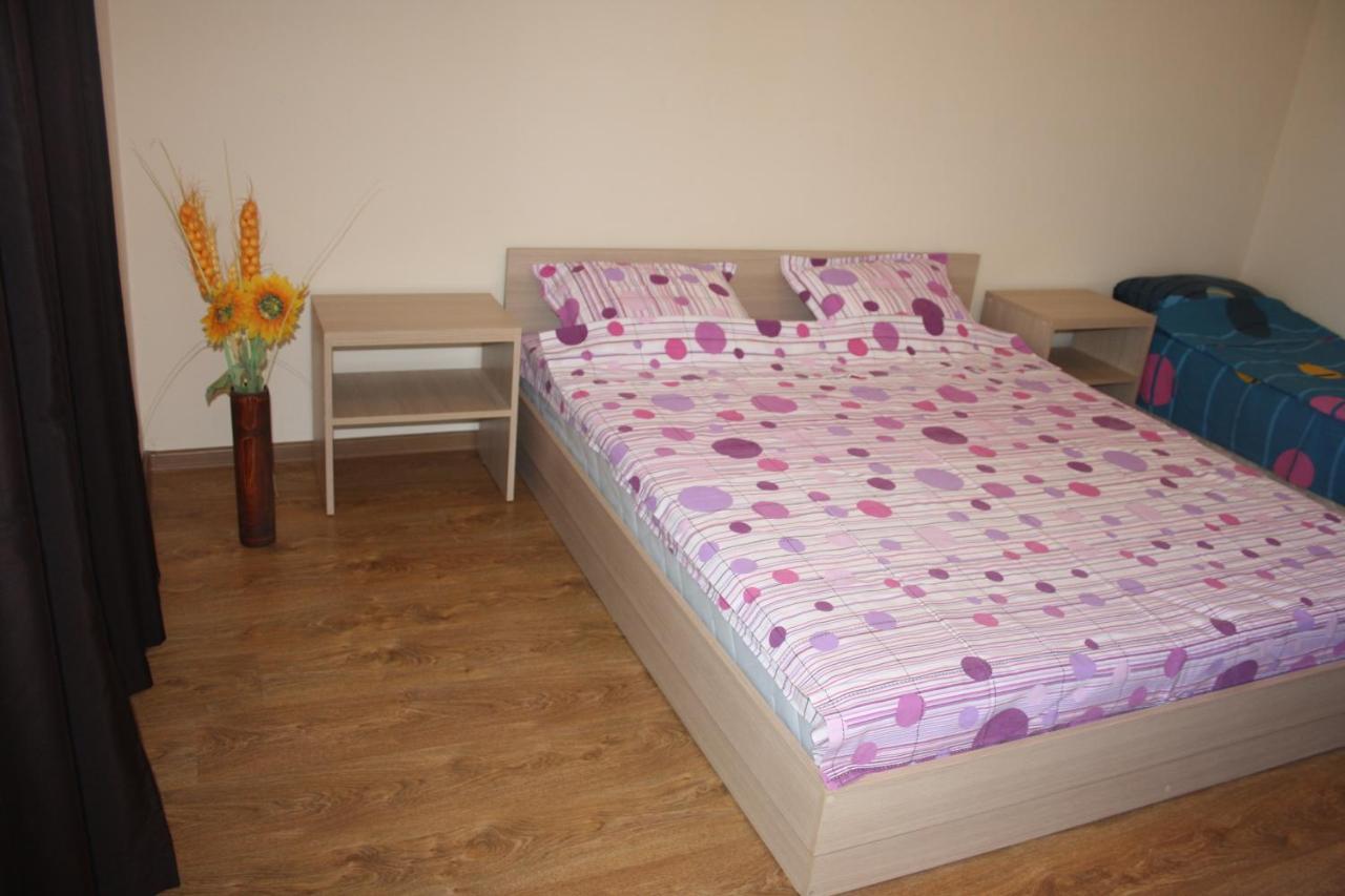 Family Hotel Akra Chernomorets Buitenkant foto